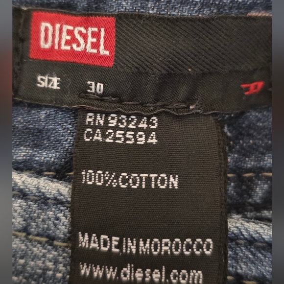 Diesel Womens Vintage Mid-Rise Pin Tuck Flare Jeans Size 30 Y2K Paneled Workwear - Picture 10 of 14